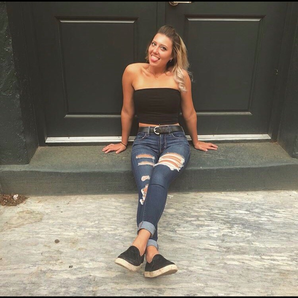 Meet your Posher, Alexsys